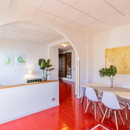 The Palm Appartement *