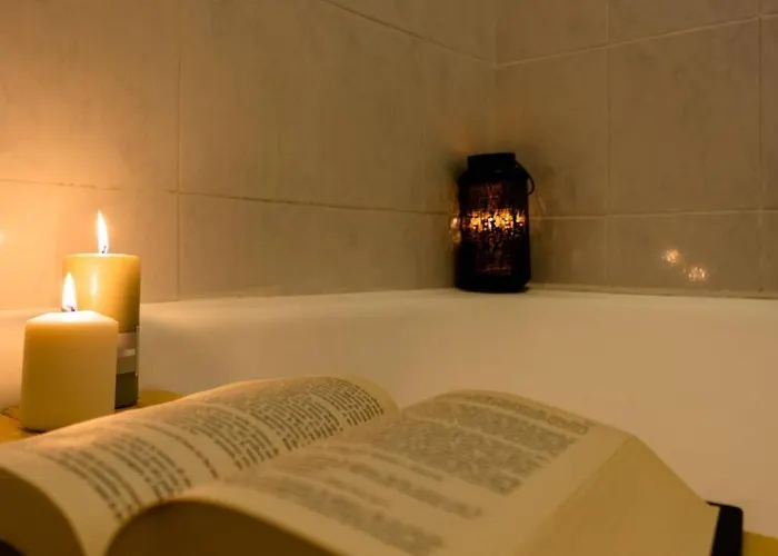 The Palm Apartment *